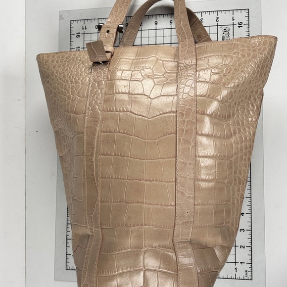 Furla pink Luxurious Beige Crocodile-Embossed Tote Bag - Picture 2 of 10